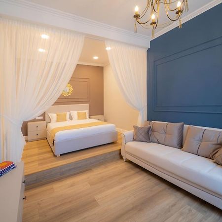 Bluesky Ultra-Central Premium Apartment Орадя Экстерьер фото